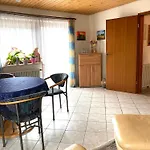 Schöne Im Grünen