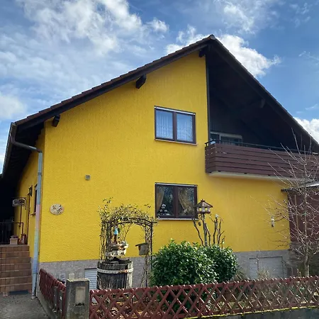 Schoene Im Gruenen アパート *