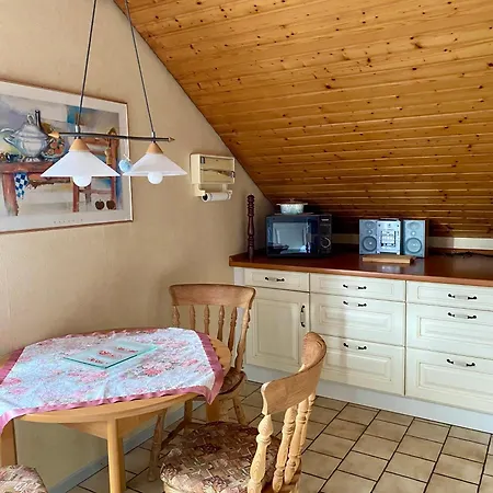 Schoene Im Gruenen *